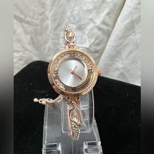 Fashion Jewelry Ladys 18kt. Rosé Gold Plating W/Adjustable Bracelet Chains.